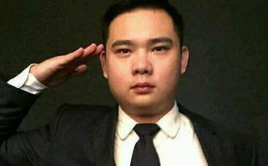 李老八 李老八